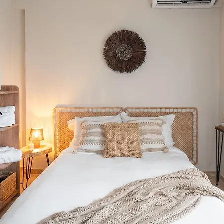 Beige شقة